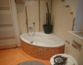 Monteurzimmer: gemütliches Badezimmer mit Badewanne - Unterkunft mit Garten für Monteure und Arbeiter in Top-Lage in Bamberg