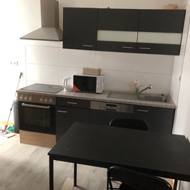 Monteurzimmer: Gemeinschaftsküche - Neu möblierte 40qm Wohnung  // New furnished 40 sqm apartment