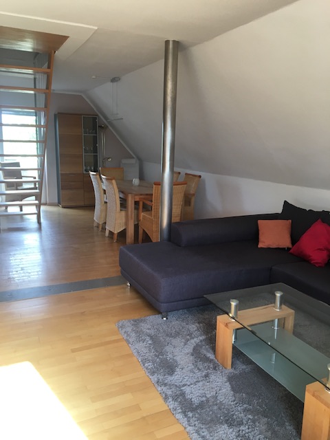 Monteurwohnung - Bettwäsche: Bettwäsche inklusive - Schmitthenner 