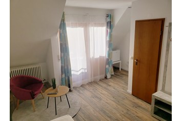 Monteurzimmer: Einzelzimmer mit Balkon - Alter Hirsch