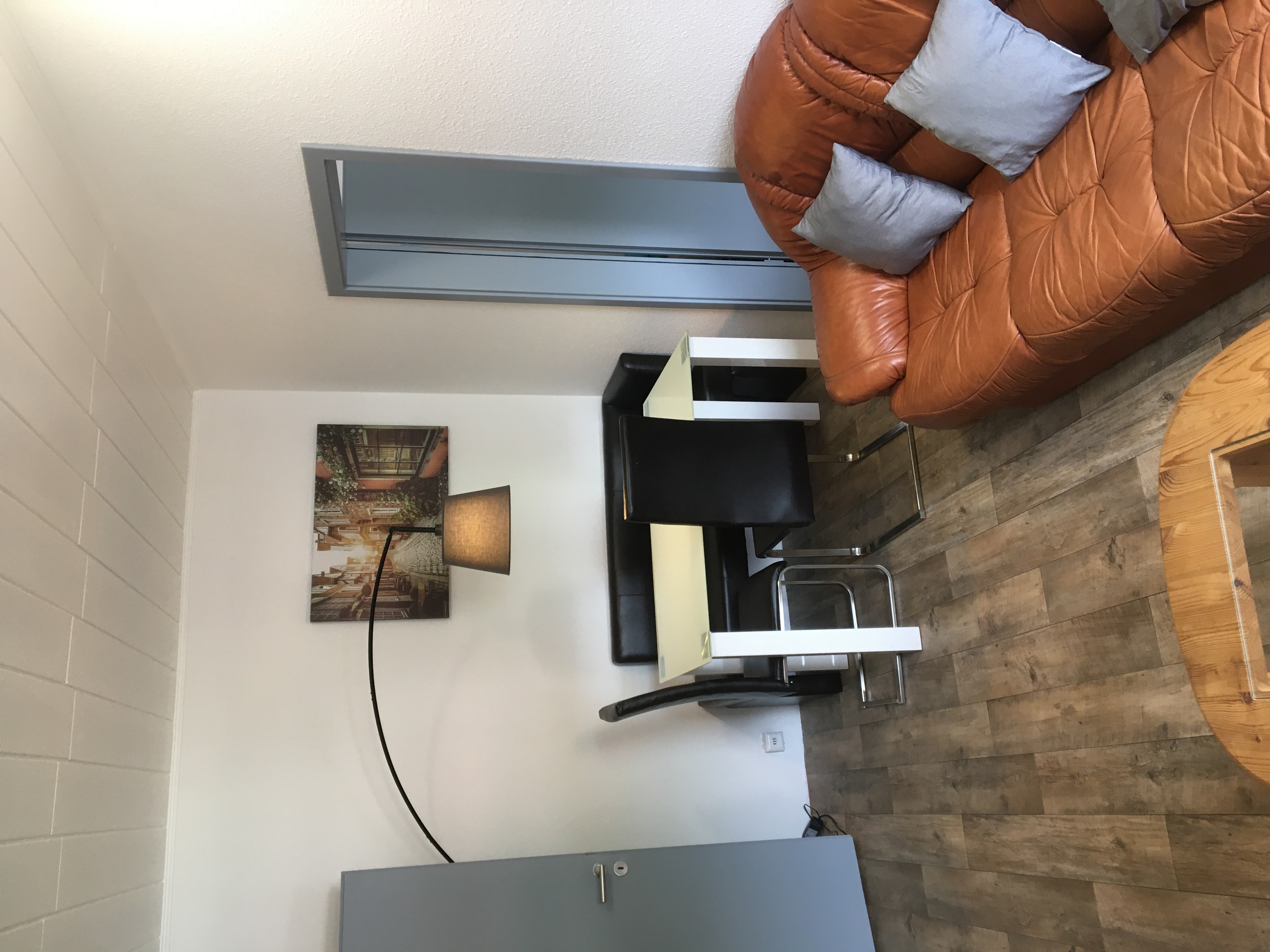 Monteurzimmer: Wohnzimmer mit Sitzecke - Monteurzimmer Sülzetal/ Magdeburg