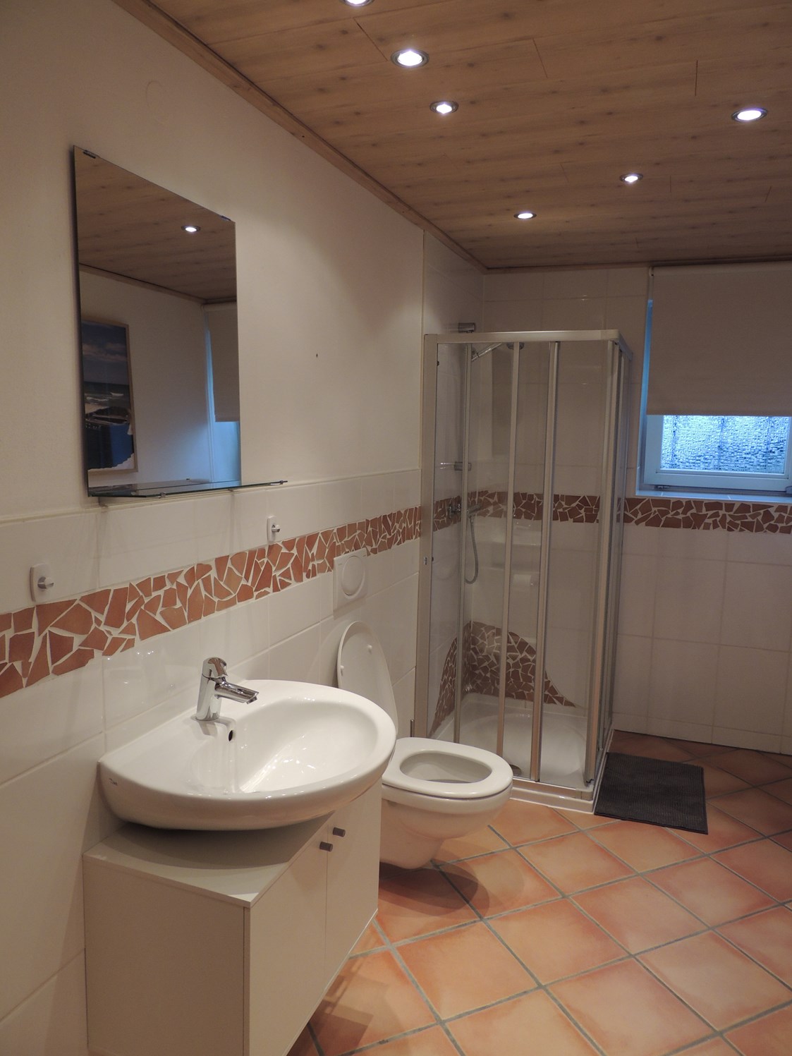 Monteurzimmer: Bad (Dusche/WC), Handtücher inklusive. - Monteur-Apartment