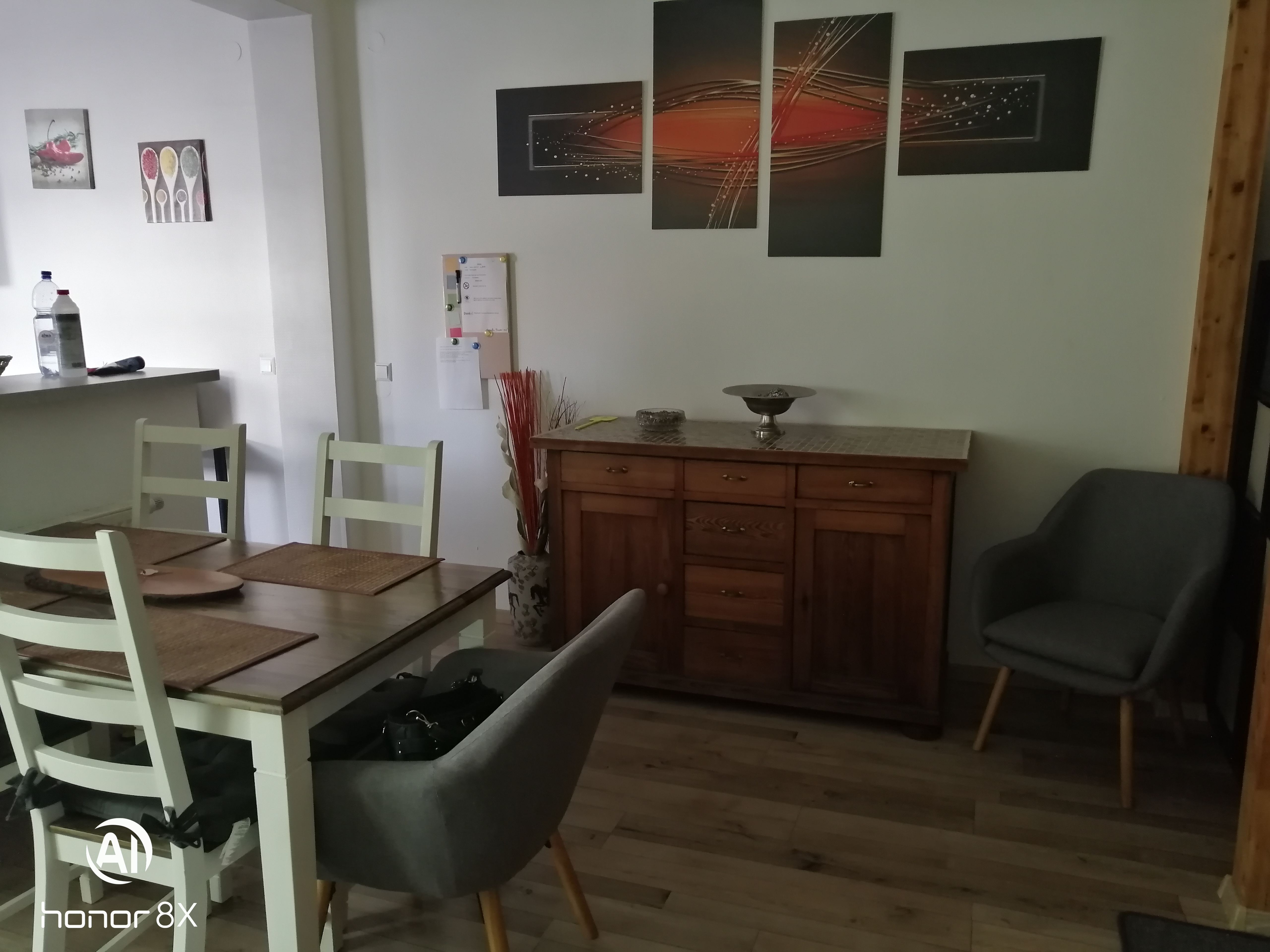 Monteurzimmer: Ess- und Wohnbereich - Ferienwohnung Izzo Hockenheim 