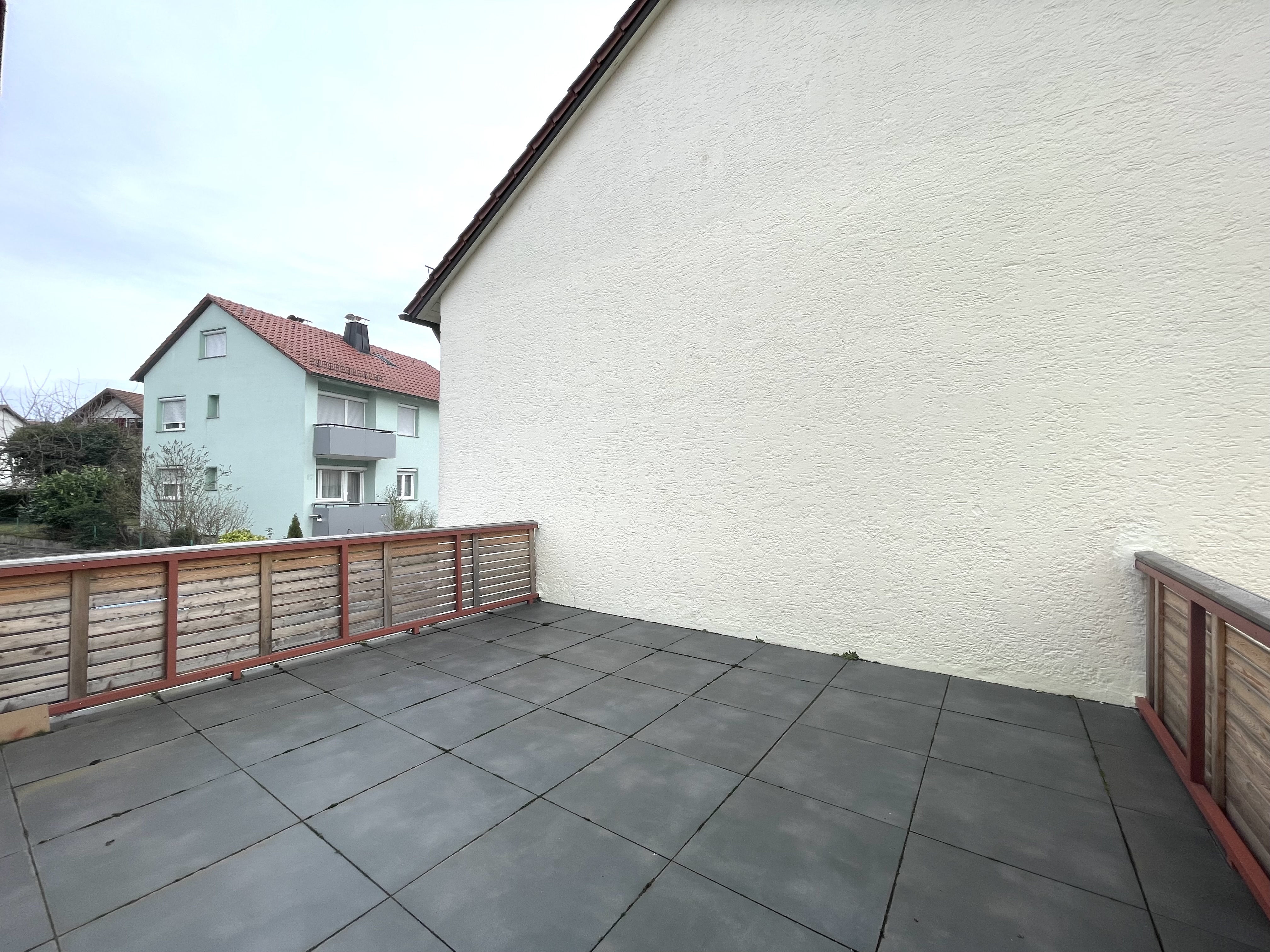 Monteurzimmer: Dachterrasse - MBM moderne Monteurzimmer Bretzfeld