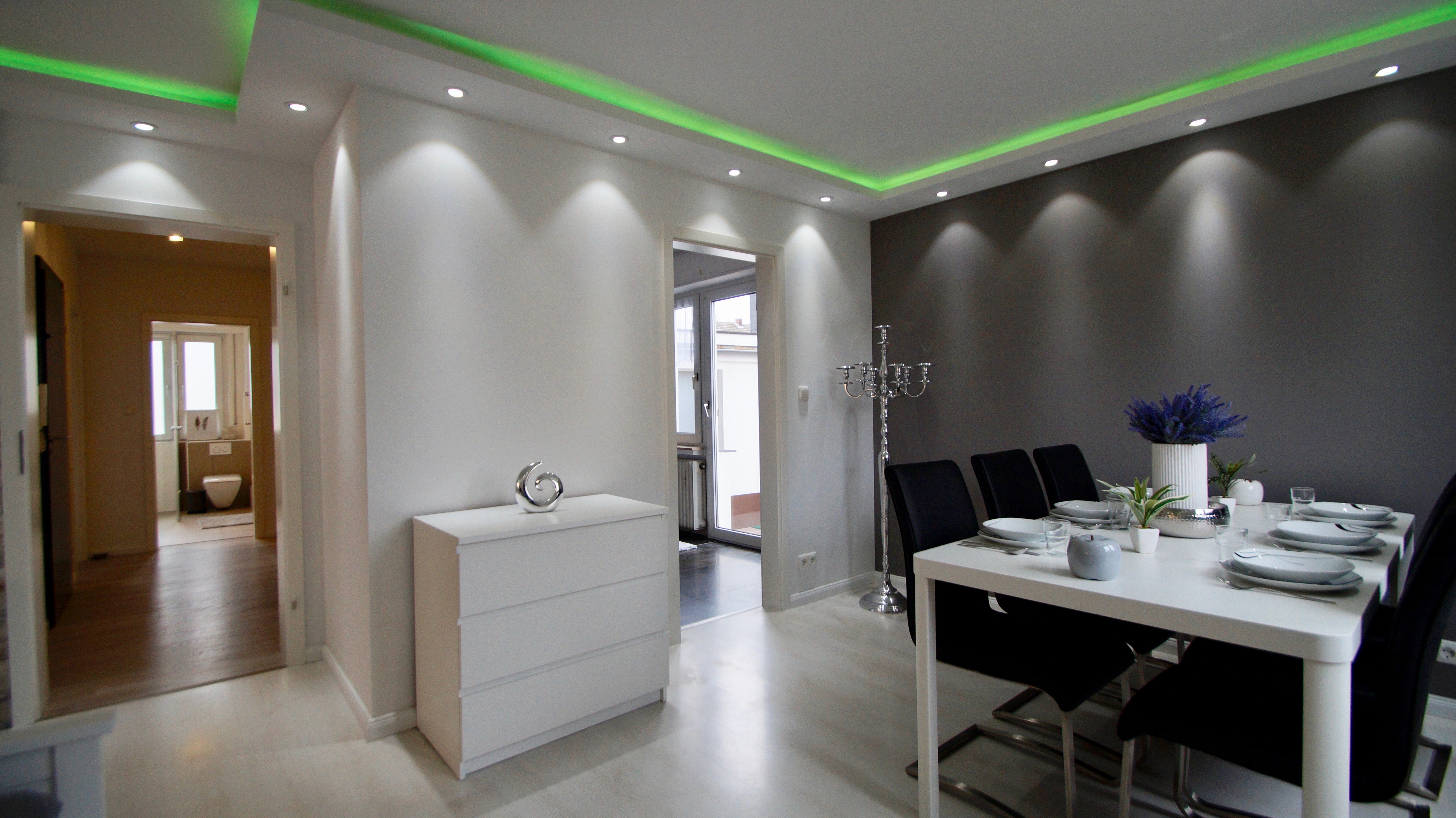 Monteurwohnung - Zimmertyp: Mehrbettzimmer - Solingen - Wohn-und Essbereich - Fewo Cosar BGL-10 Alpha