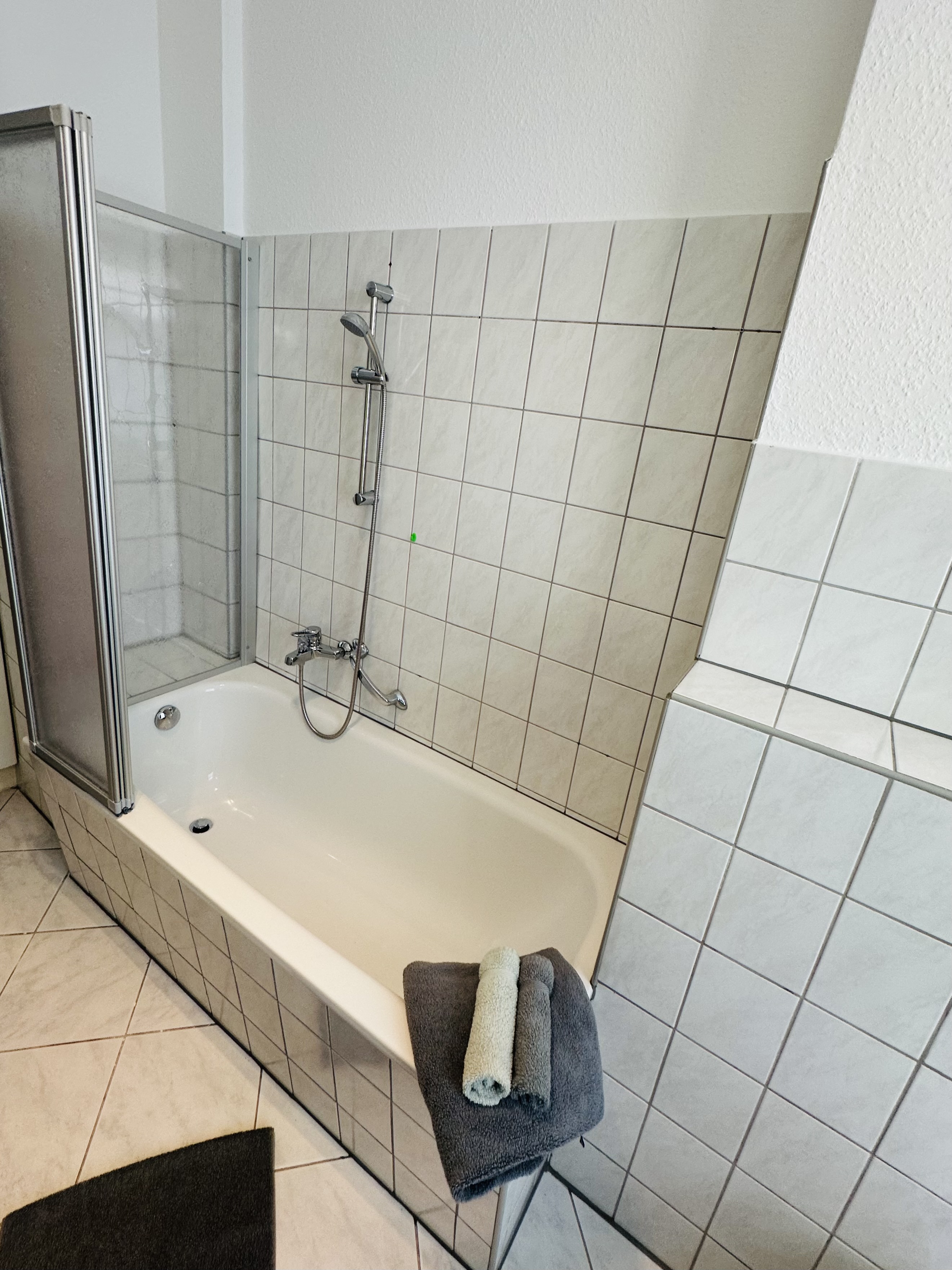 Monteurzimmer: Badezimmer - Wohnung für Monteure in Markkleeberg (Stadtrand Leipzig)