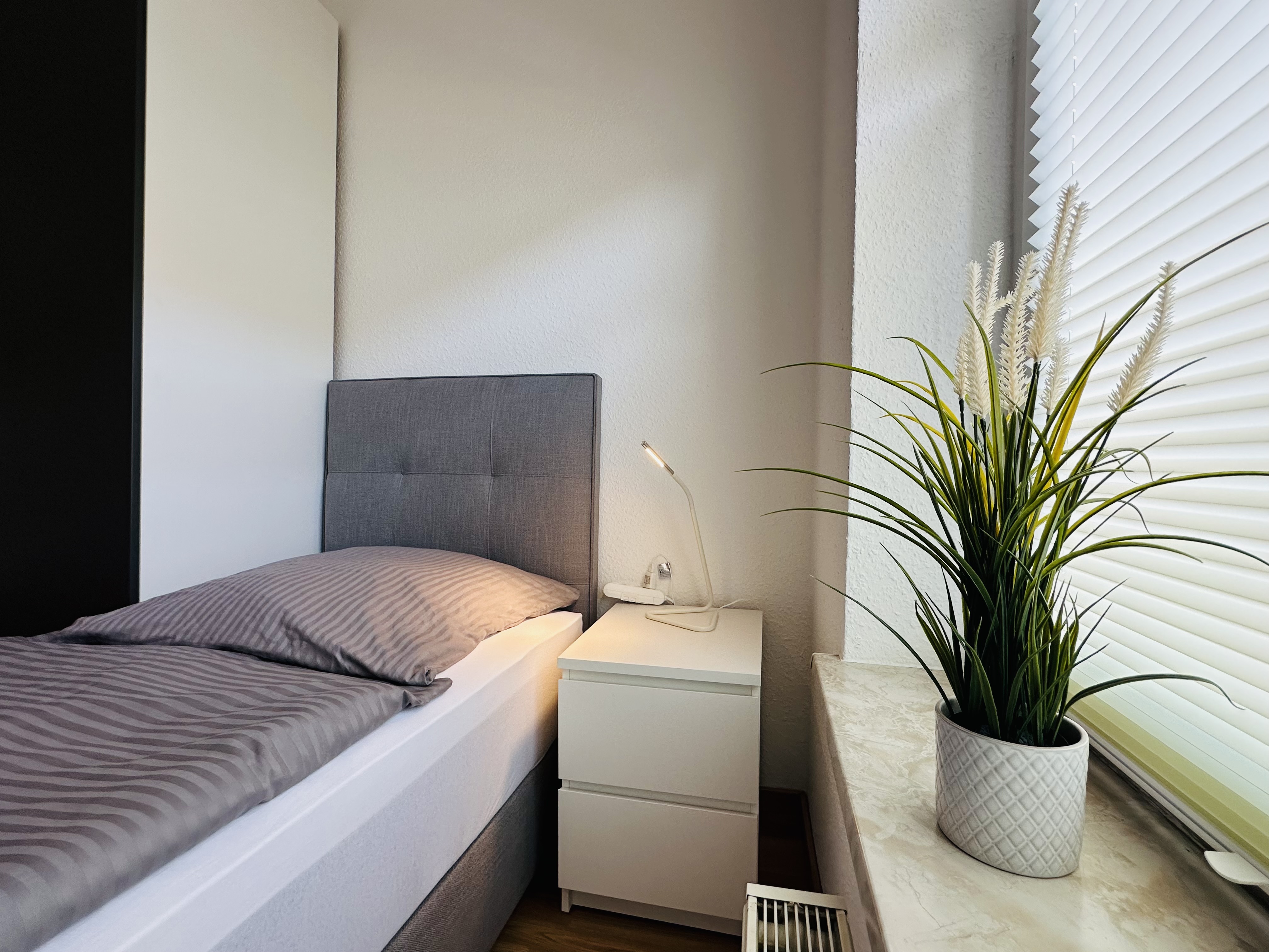 Monteurwohnung - Zimmertyp: Doppelzimmer - Sachsen - Schalfraum 1 - Monteurwohnung in Stadtrandlage von Leipzig