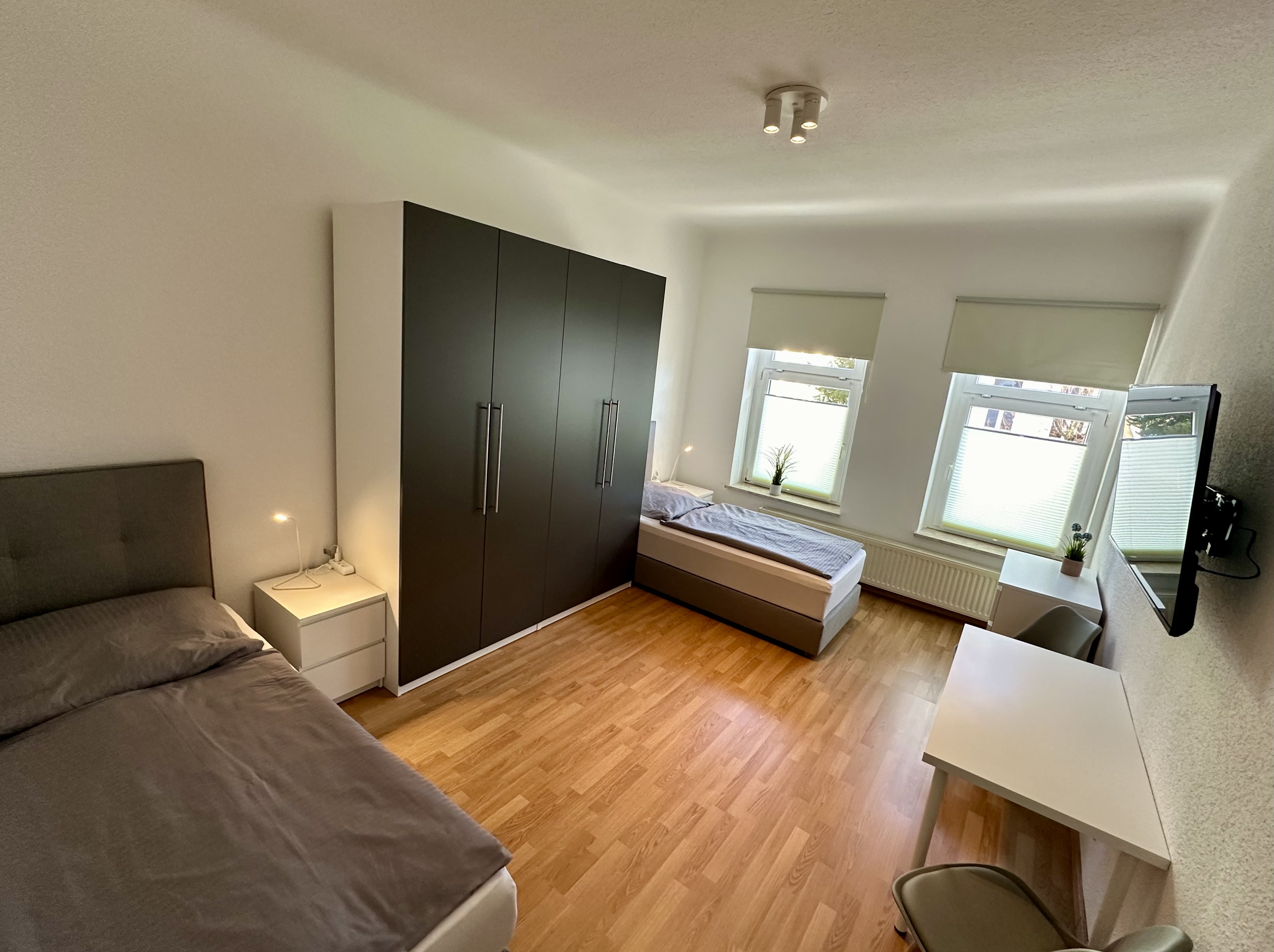 Monteurwohnung - Zimmertyp: Doppelzimmer - Sachsen - Schalfraum 1 - Monteurwohnung in Stadtrandlage von Leipzig