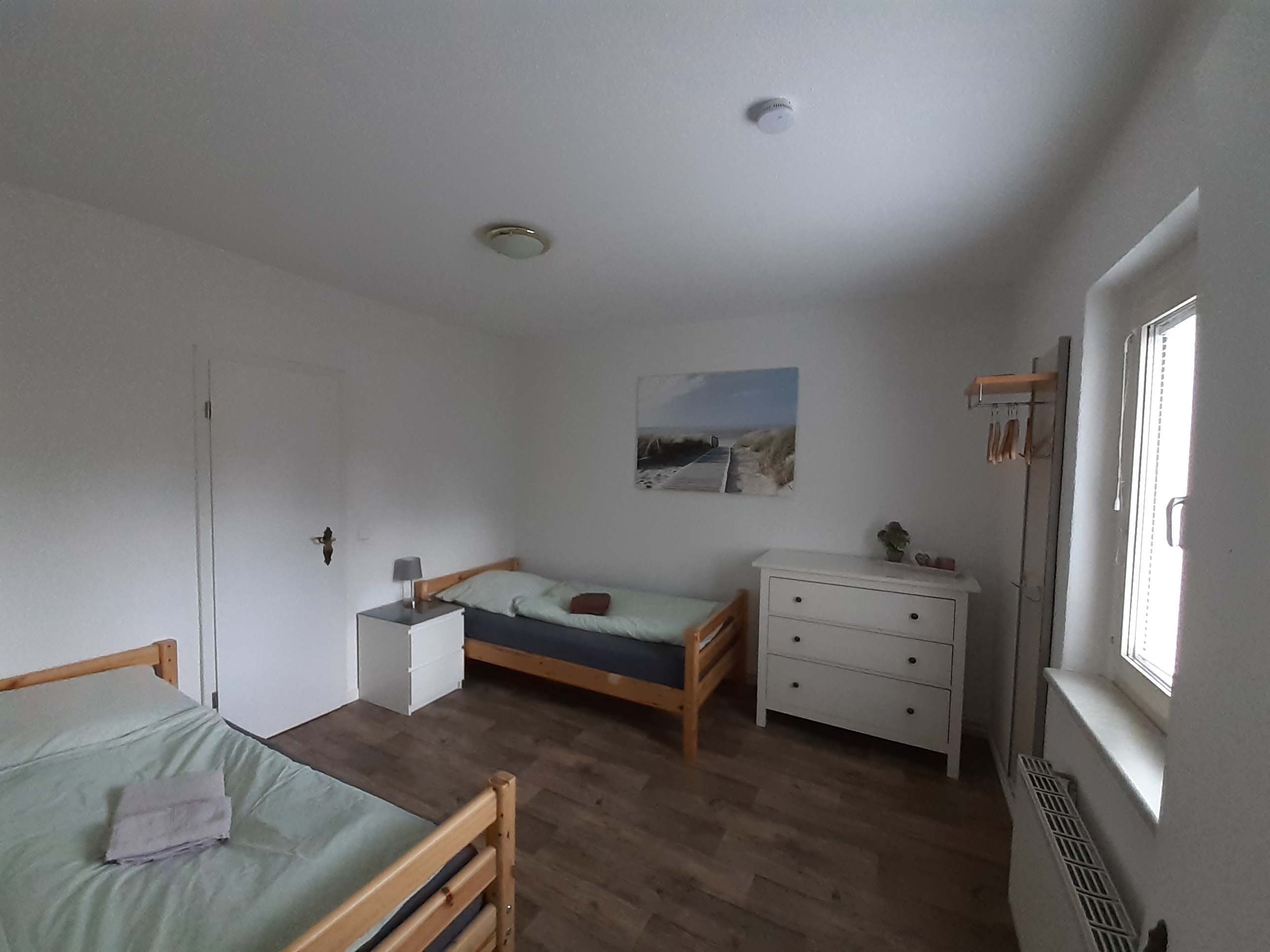 Monteurzimmer: Schlafzimmer (Durchgangszimmer) - Ferien- und Monteurwohnung Schulz