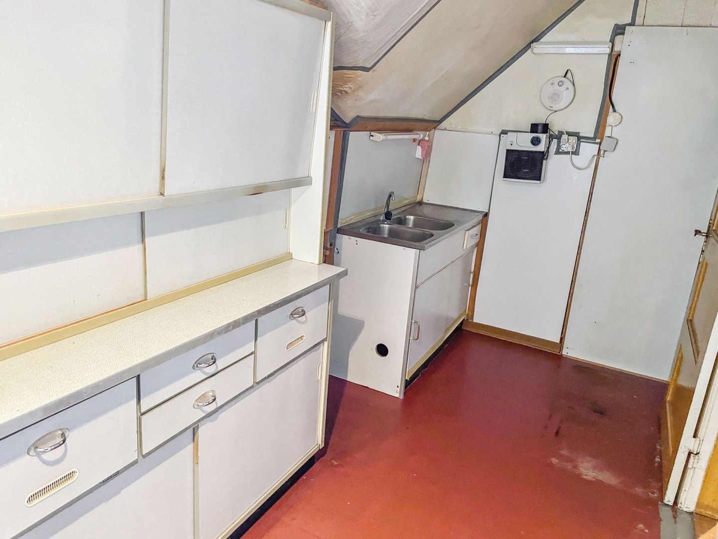 Monteurwohnung - WLAN - Schleswig-Holstein - Küche im DG - Lollfuß