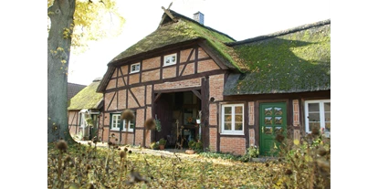 Monteurwohnung - Bettwäsche: Bettwäsche gegen Gebühr - Deutschland - Links im Haus befindet sich die zu vermietende Wohnung. - Ferienwohnung Bauernhaus