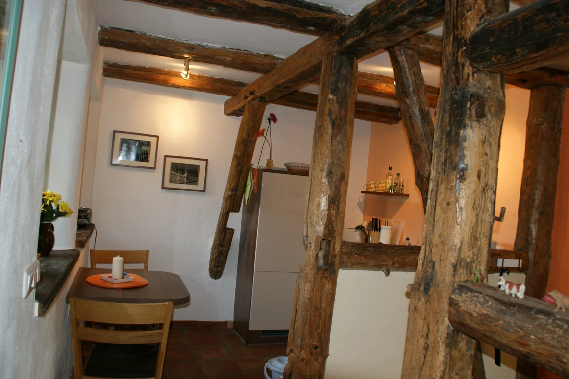 Monteurzimmer: Esstisch - Ferienwohnung Bauernhaus