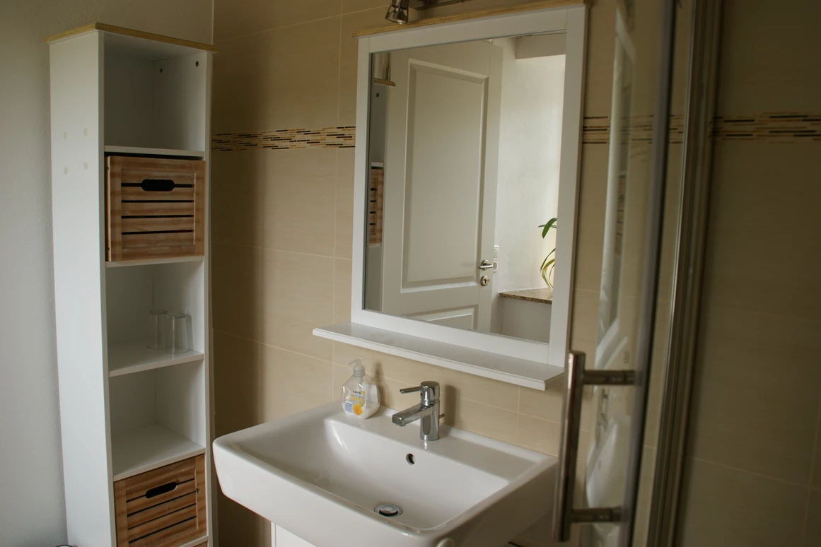 Monteurzimmer: Wachbecken  - Ferienwohnung Bauernhaus