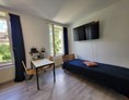 Monteurzimmer: Grosse Studiowohnung mit Küche, Bad, ein Bett 160x200cm, ein Bett 90x200cm, TV/Internet - Casa Maria Apartments Solothurn