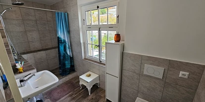 Monteurwohnung - Zimmertyp: Mehrbettzimmer - Schweiz - eines der 3 Bäder - Ihr Quartier - im südlichen Aargau, mitten in der Schweiz