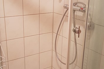 Monteurzimmer: Dusche - Handwerkerwohnung