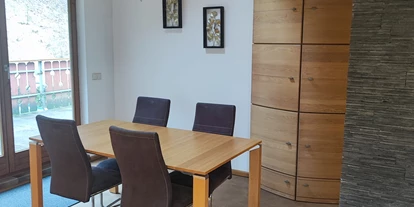 Monteurwohnung - PLZ 79804 (Deutschland) - Großer Essplatz im Wohnzimmer - Monteurwohnung in 79736 Rickenbach