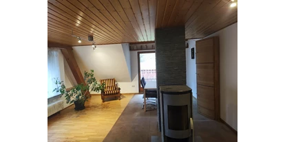 Monteurwohnung - PLZ 79804 (Deutschland) - Wohnzimmer mit Blick auf den Essbereich - Monteurwohnung in 79736 Rickenbach