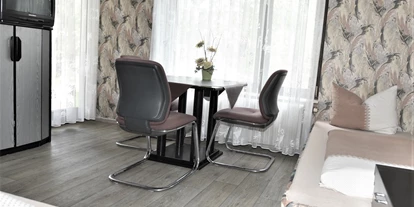 Monteurwohnung - Waschmaschine - Deutschland - 7-8 Bett- BU-Wohn-Obj./ 
TYP BU-WO
3 Zimmer, Kü.,Du.,Terr. - 7-8 Bett + 5-6 Bett - Monteure-Wohnung + Mehrbettzimmer