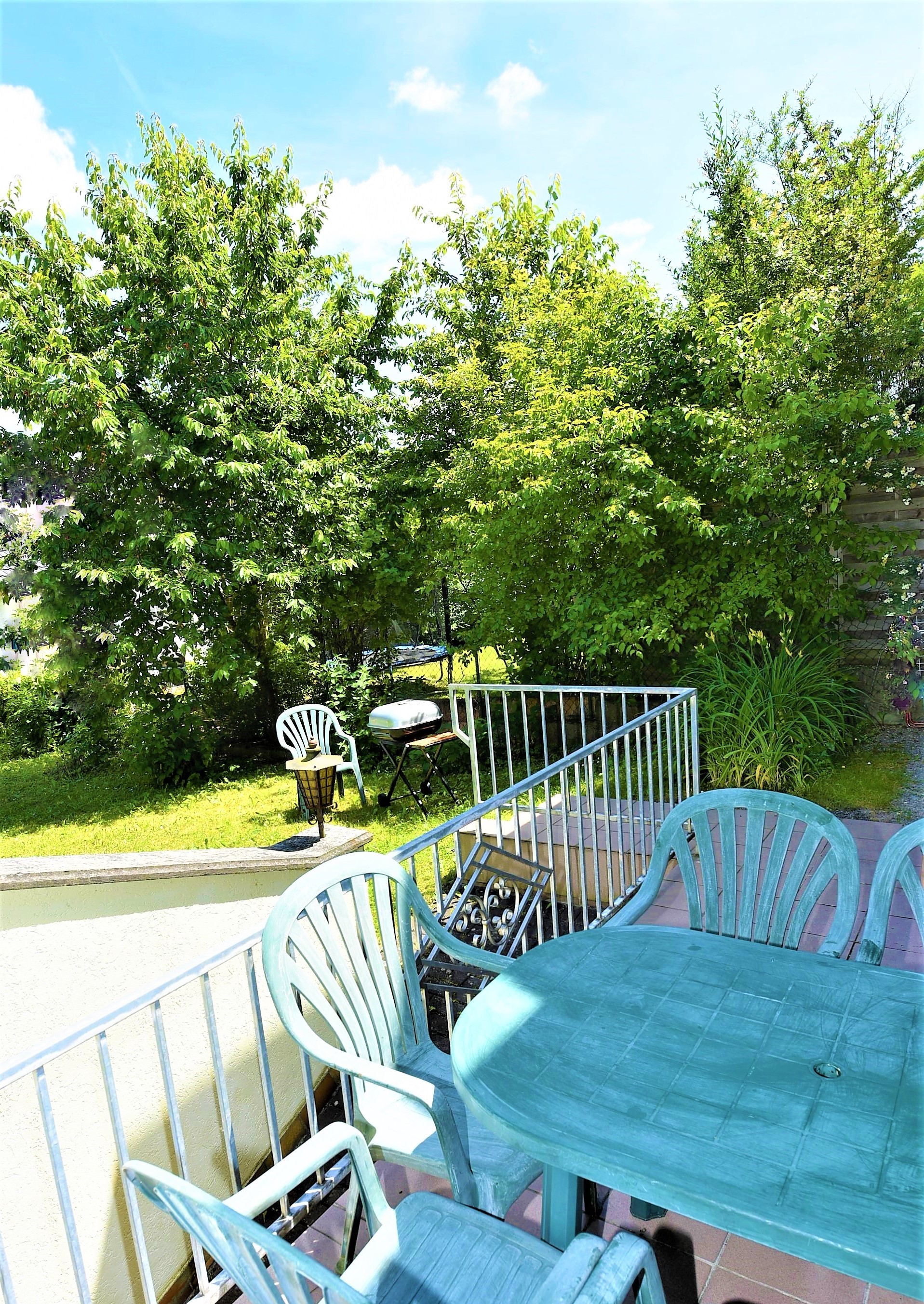 Monteurwohnung - PLZ 97225 (Deutschland) - Terrasse , Gartengrill, 
Typ: APP-Wo - 7-8 Bett + 5-6 Bett - Monteure-Wohnung + Mehrbettzimmer