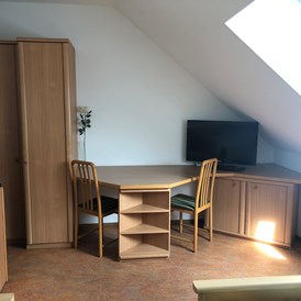 Monteurzimmer: Beispiel Zimmer 3 - Minichberger - Kölbleitner Fremdenzimmer & Monteurzimmer