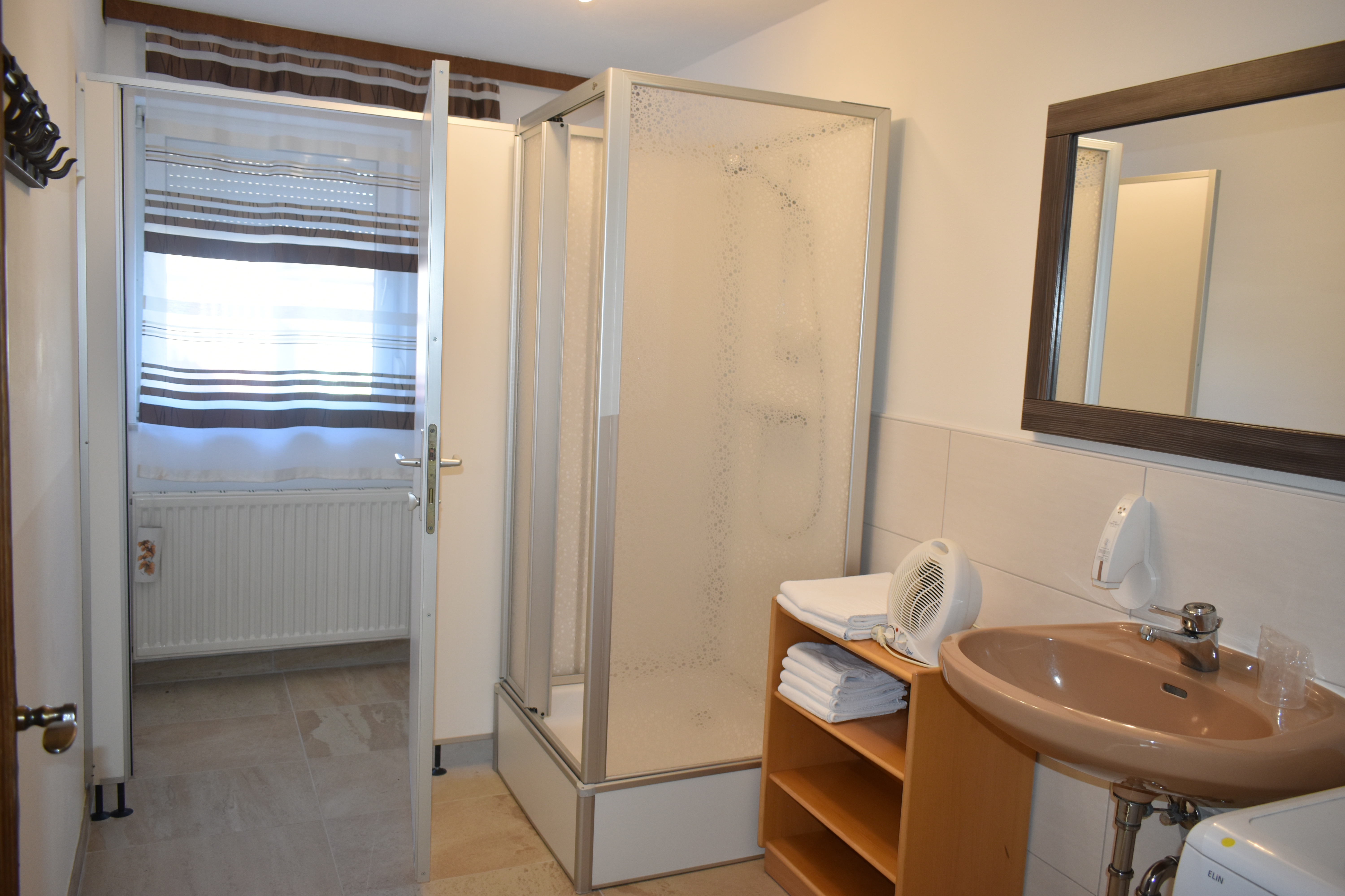 Monteurzimmer: Wohnung/Zimmer für Monteure