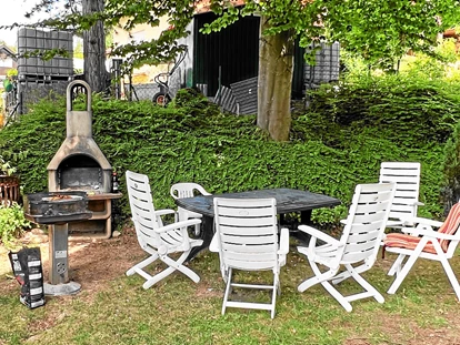 Monteurwohnung - Waschmaschine - Deutschland - Grillplatz für alle im Garten - Monteurzimmer Haus Abendrot