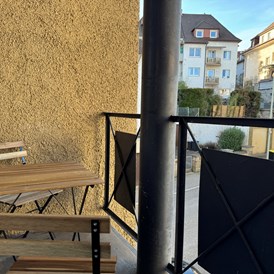 Monteurzimmer: Balkon - Quartiere auf Zeit 