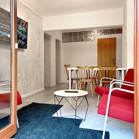 Monteurzimmer: Esszimmer mit Smart-TV und Free WiFi im Nordhaus A7 bei Hamburg - Nordhaus A7 bei Hamburg