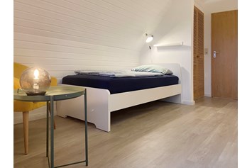 Monteurzimmer: Einzelbetten mit hochwertigen Matratzen - Nordhaus A7 bei Hamburg