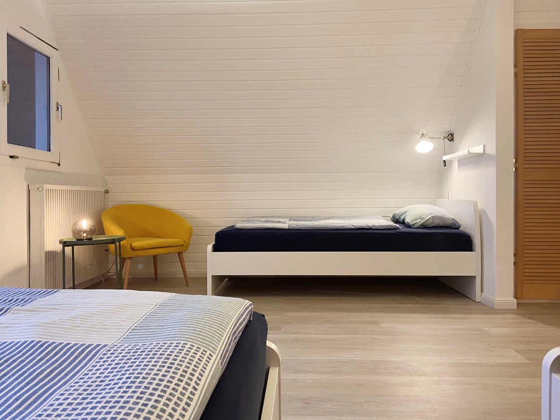 Monteurzimmer: Große Schlafzimmer mit viel Platz und Komfort im Hamburger Speckgürtel - Nordhaus A7 bei Hamburg