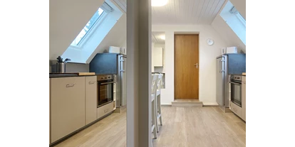 Monteurwohnung - Kaffeemaschine - Schleswig-Holstein - Wohnküche im 1. OG - Nordhaus A7 bei Hamburg