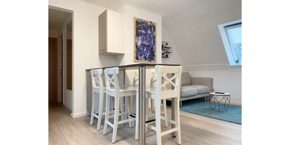 Monteurwohnung - Kaffeemaschine - Schleswig-Holstein - Wohnbereich zum Essen und Relaxen - Nordhaus A7 bei Hamburg