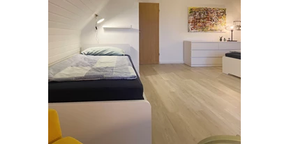Monteurwohnung - Kaffeemaschine - Schleswig-Holstein - Gemütliches Mehrbettzimmer - Nordhaus A7 bei Hamburg