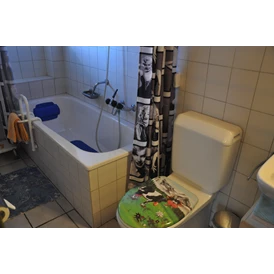 Monteurzimmer: Badezimmer - Ferienwohnung Alter Raaben