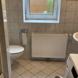 Monteurzimmer: Bad und WC  - PW-Vermietung 