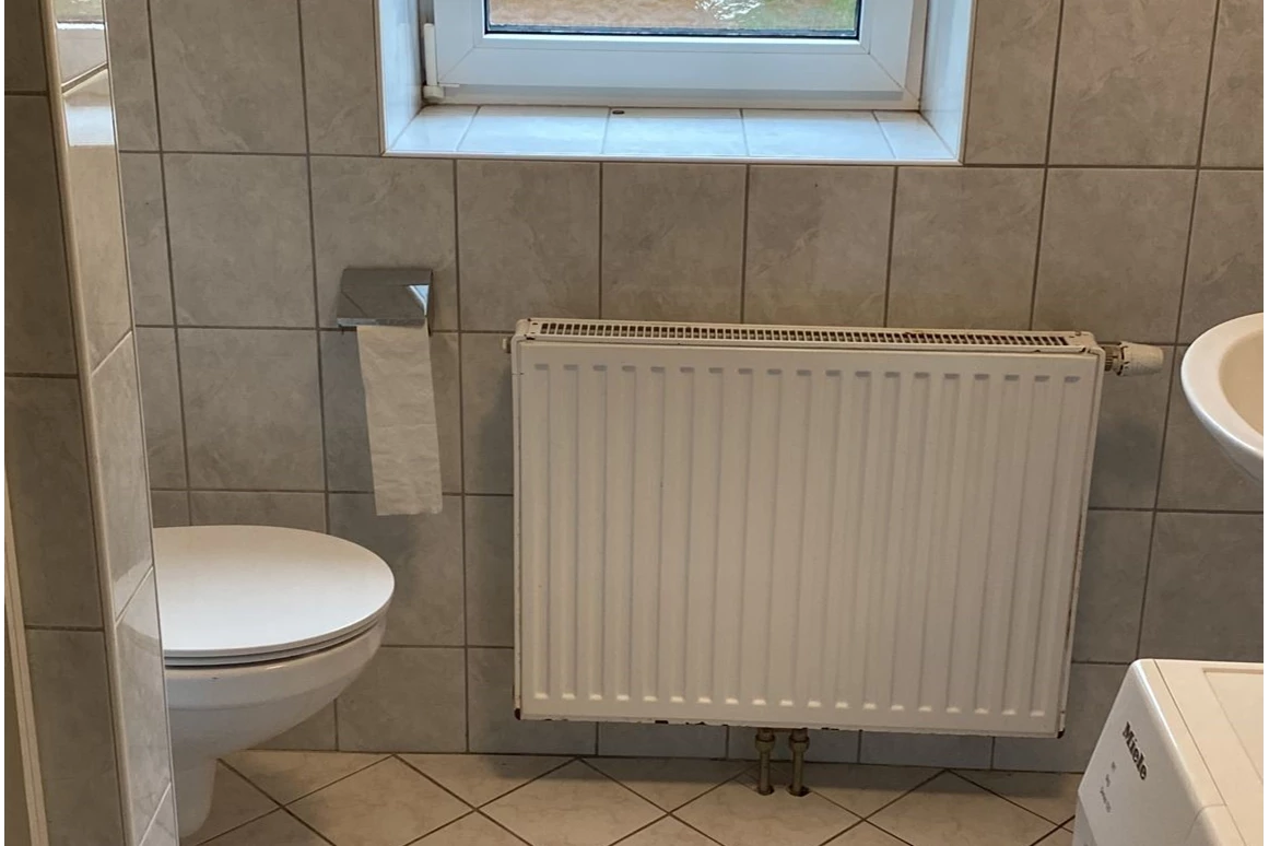 Monteurzimmer: Bad und WC  - PW-Vermietung