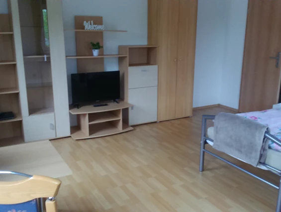 Monteurzimmer: Eines der gemütlichen Wohn-/Schlafzimmer (EZ) - Giesis Wohlfühloase
