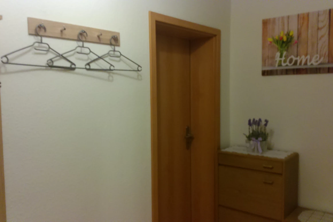 Monteurzimmer: Garderobe - Giesis Wohlfühloase
