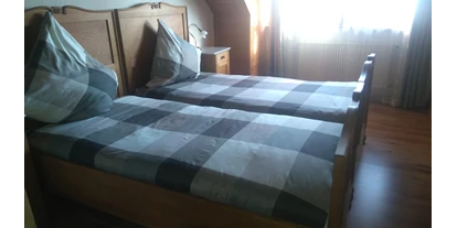 Monteurwohnung - PLZ 79804 (Deutschland) - Schlafzimmer  2  Betten 100 cm x 200 cm - Rolf Diesslin