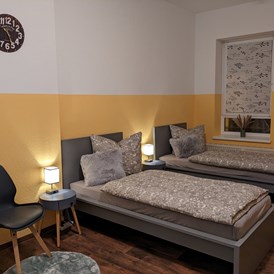 Monteurzimmer: Schlafzimmer - Komfortable Apartments in Fürstenwalde mit guter Verkehrsanbindung