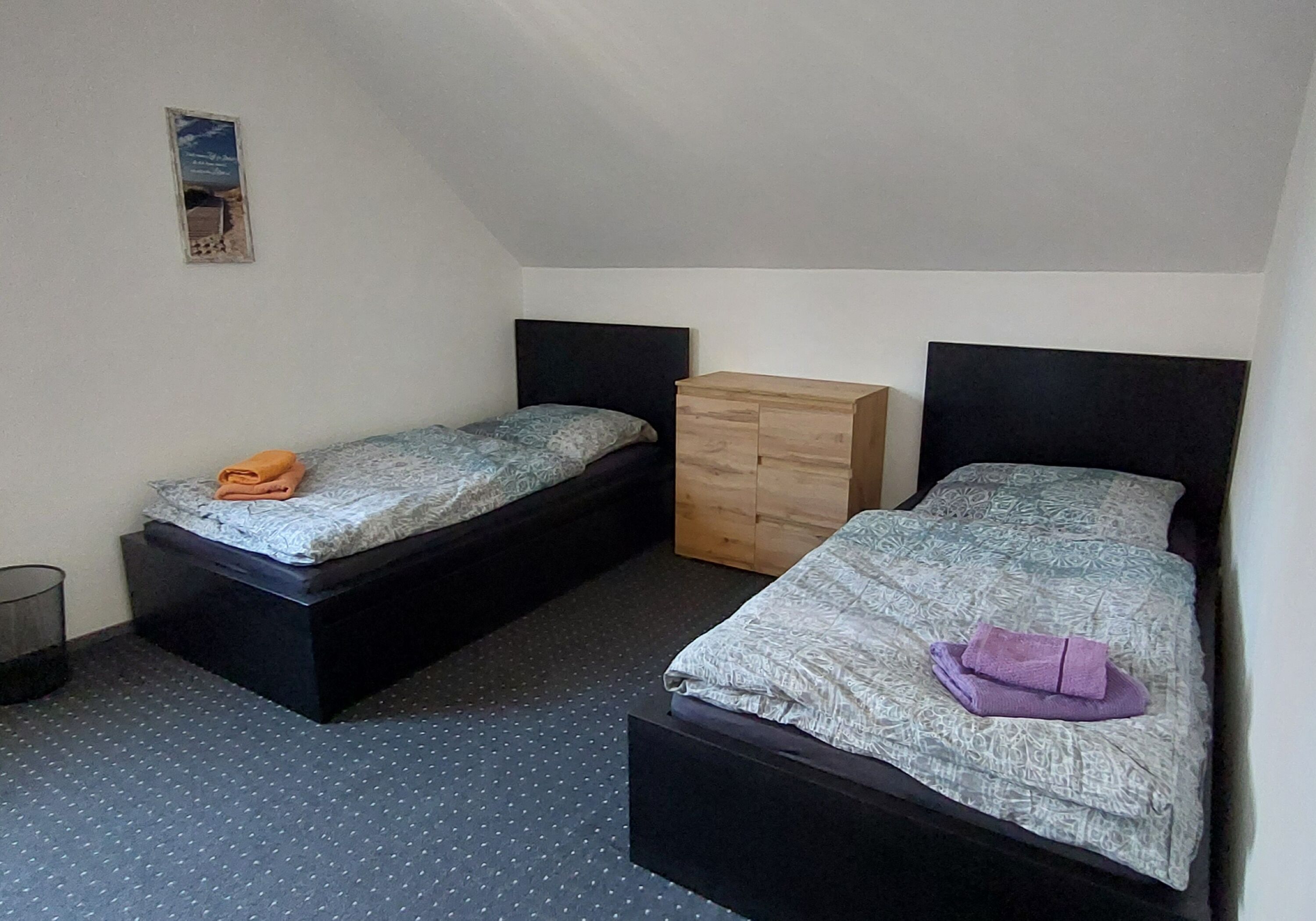 Monteurwohnung - Schlafzimmer - Geräumiges Apartment in Storkow mit kompletter Ausstattung