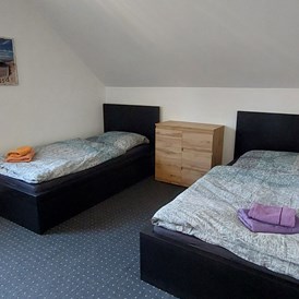 Monteurzimmer: Schlafzimmer - Geräumiges Apartment in Storkow mit kompletter Ausstattung