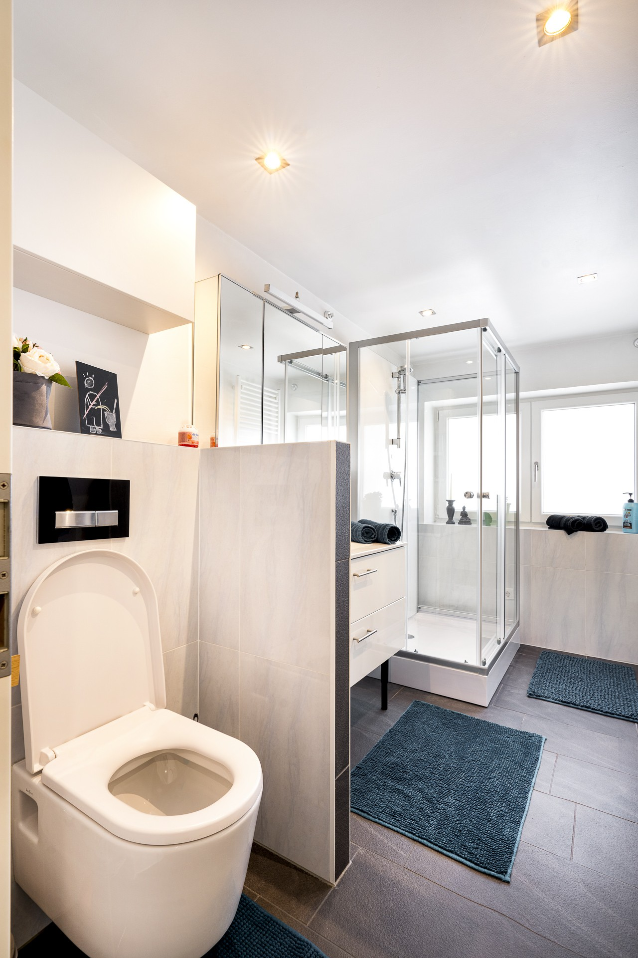 Monteurzimmer: Badezimmer - Fühl dich wie Zuhause! Ferienwohnung Luca