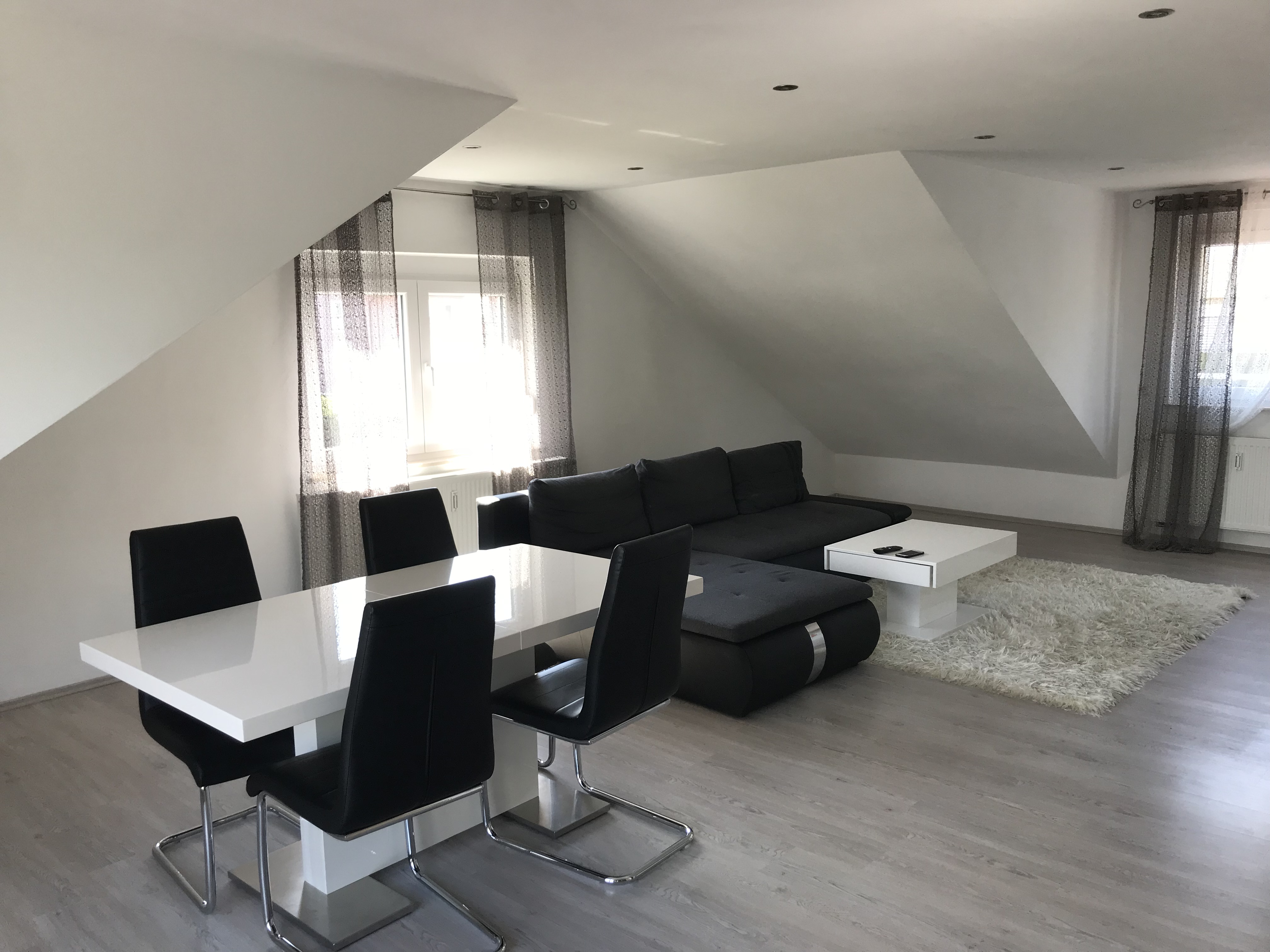 Monteurzimmer: Goldstadt 