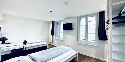 Monteurwohnung - Küche: Küchenmitbenutzung - Schweiz - Zweibettzimmer - Möblierte Einzel- Zweibettzimmer Bäriswil