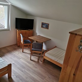 Monteurzimmer: Mehrere Ferienwohnungen in Pinsdorf und Gmunden
