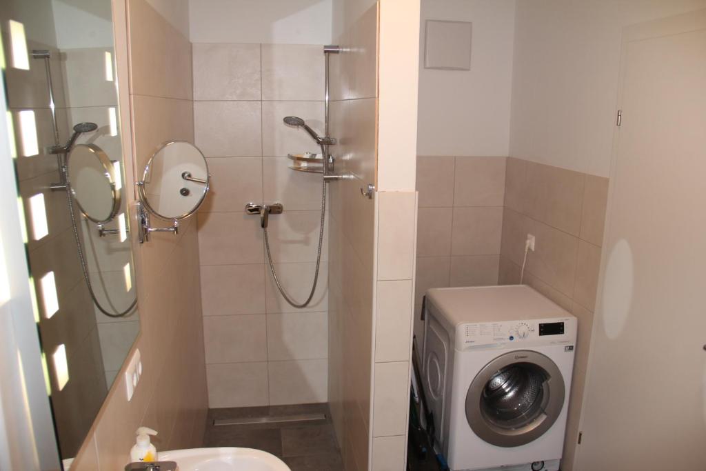 Monteurwohnung - Küche: eigene Küche - Sbg. Salzkammergut - Anton Wolfsjäger