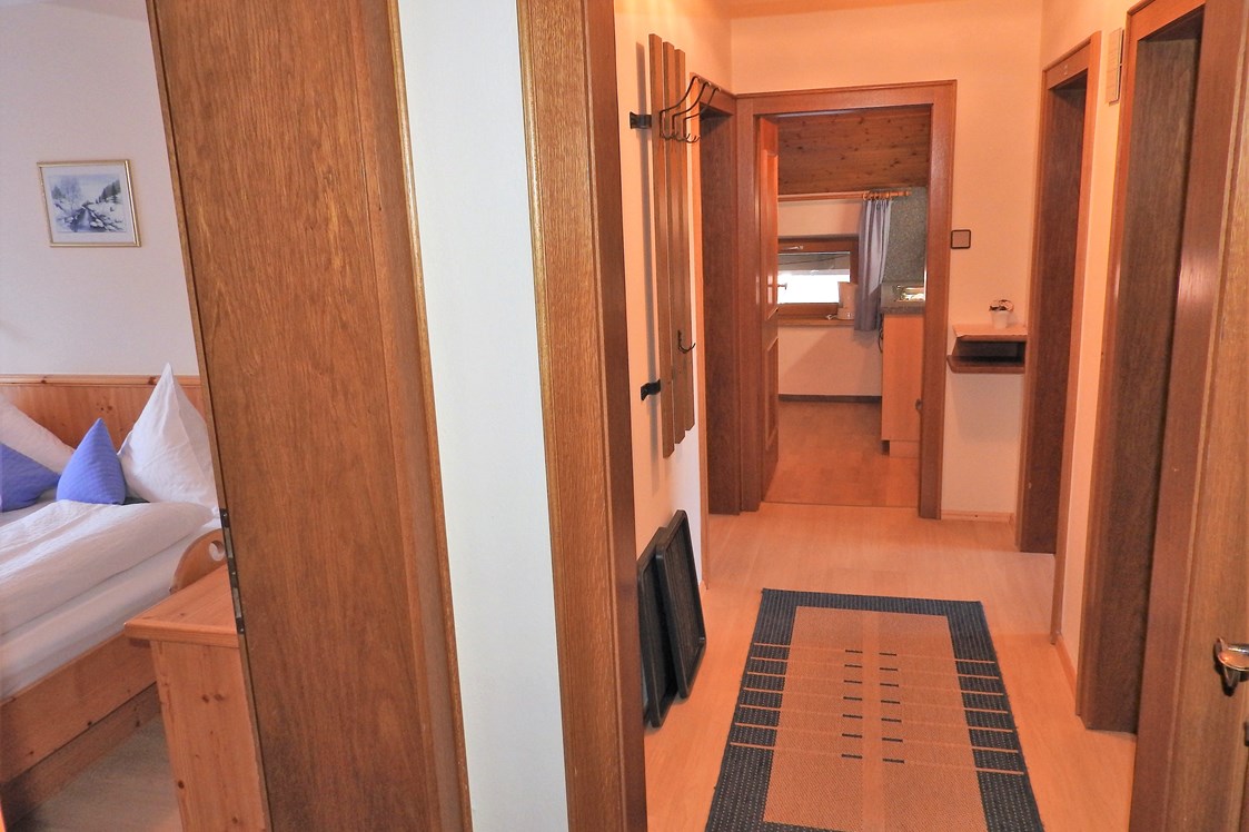 Monteurzimmer: Apartment mit 2 Schlafzimmer, Belegung  2-4 Personen 
2 Duschen, 2 WC; 
Zusatzzimmer möglich - Alpenhof Wildschönau Apartment Zimmer 