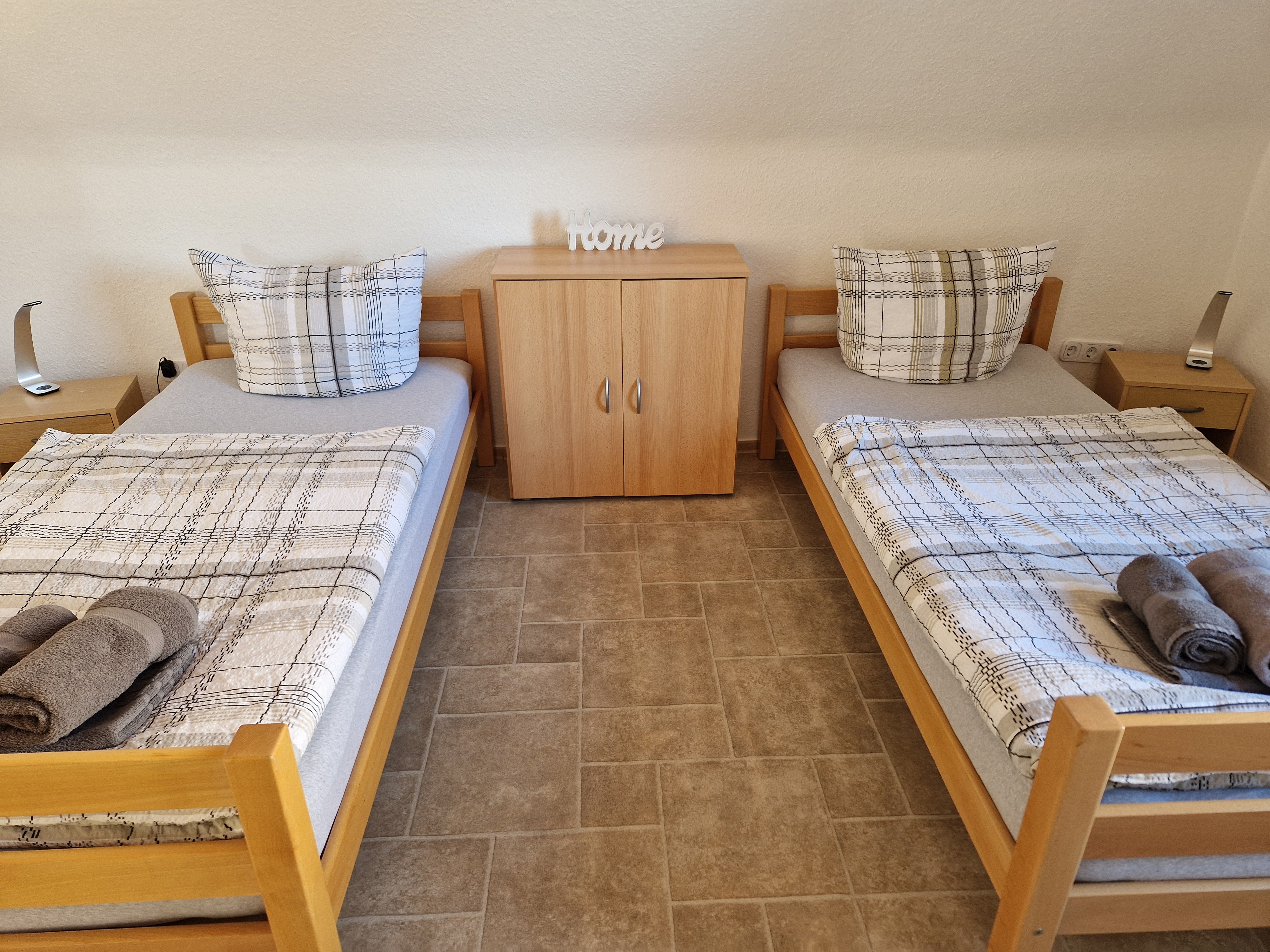 Monteurzimmer: Zimmer - Zimmervermietung Hahn
